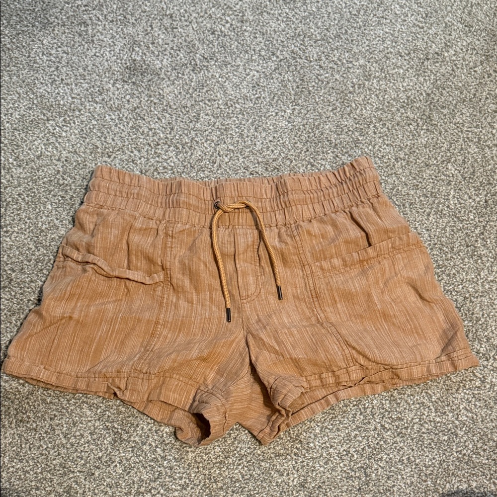 Women's Athleta Tan Casual Shorts - Picture 2 of 4